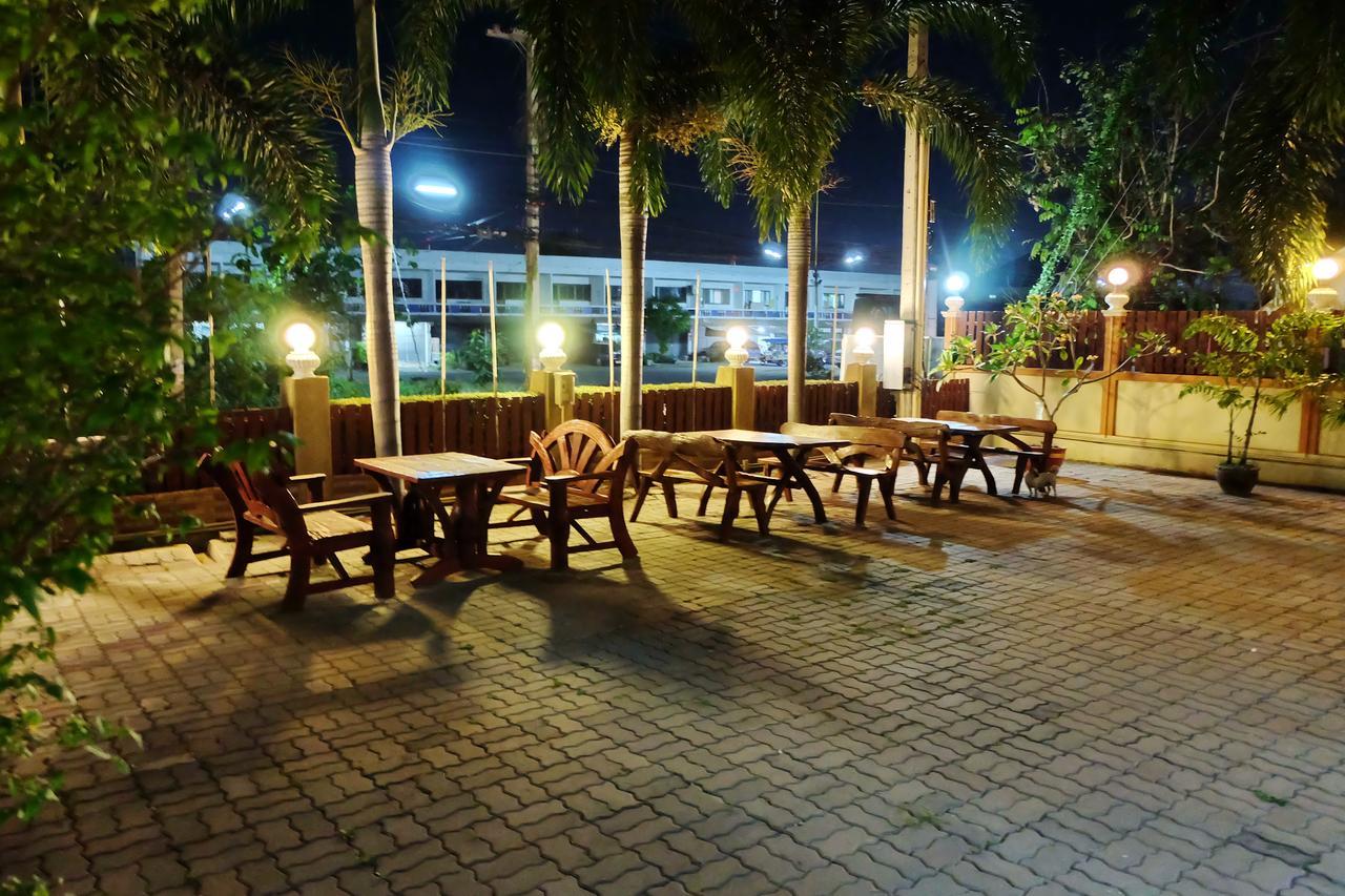 Siam House Interplace Lopburi Exterior photo